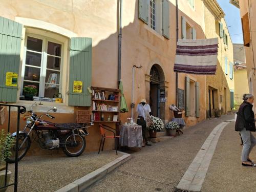 Les jardins du presbytère (Les jardins du presbytere) in Beaumes De Venise