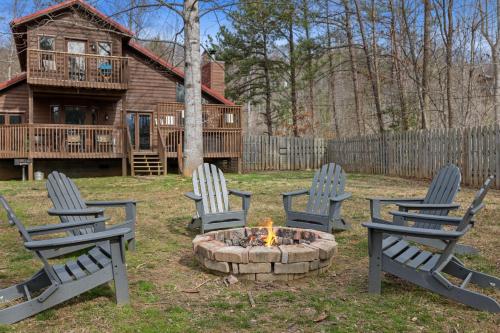 The Aerie cabin in Gatlinburg, USA