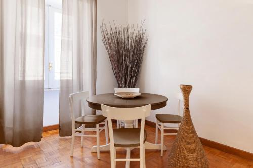 Spanish Steps Historic Apartment, Řím (fotografie 4)