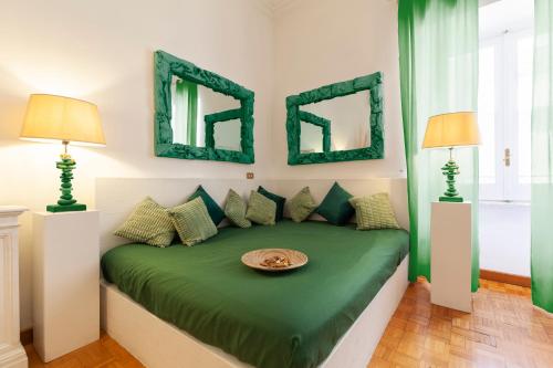 Spanish Steps Historic Apartment, Rome