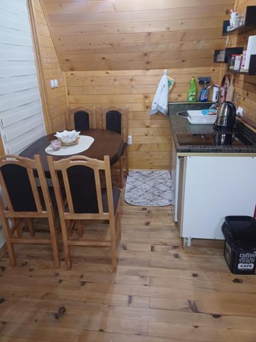 Konyha, Brvnara JEZDA in Jezdici