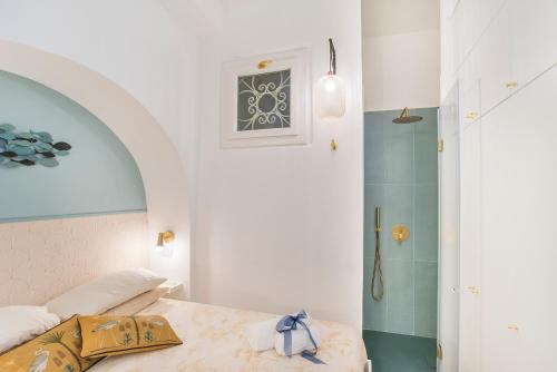 15 minutes to Colosseum - Loft with terrace, Рим (фото 6)