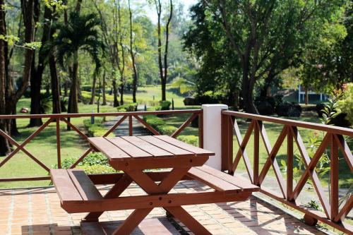 リバー クワイ パーク & リゾート