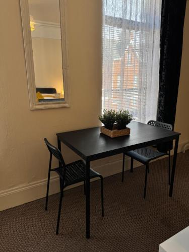 House in Antrim road in โอลด์พาร์ก