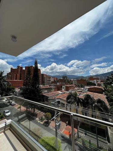 Apartamento en Laureles, con piscina y parquedero 401, Medellín (fotografie 5)
