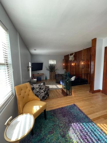 Staycation Retreat in Tolleston, USA