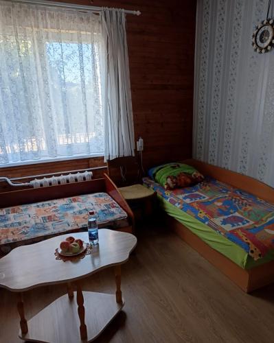 3 twin beds