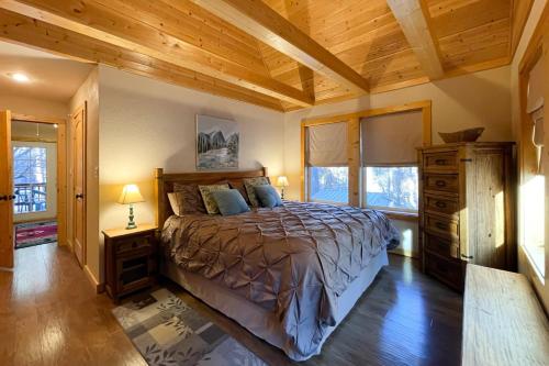 Sleepy Bear Cabin Sleepy Bear Cabin