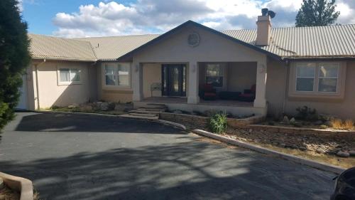 Three-Bedroom Holiday Home 