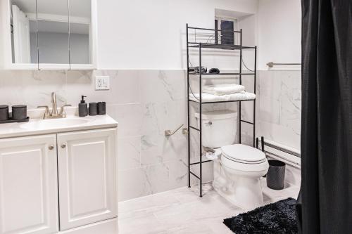 Golden Gateway Studio 20 Min NYC