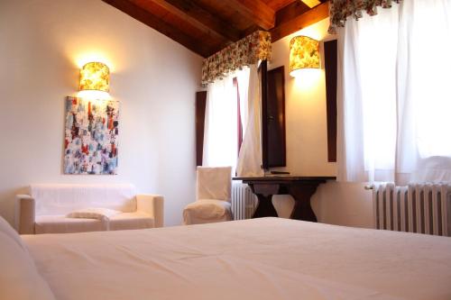 1 queen bed