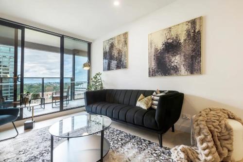 Lavish Condo Prestigious St Kilda Rd Boulevard in St. Kilda Road