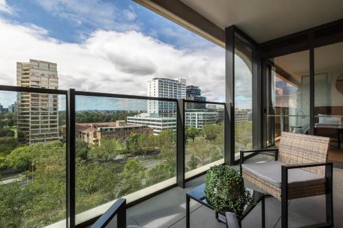 Lavish Condo Prestigious St Kilda Rd Boulevard in St. Kilda Road