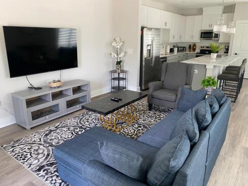 Cozy Modern Retreat in Durham, USA