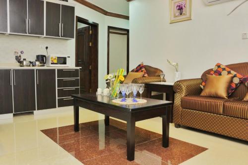 담맘 شقق نطوان للشقق المخدومة 3성급 호텔 스위트룸