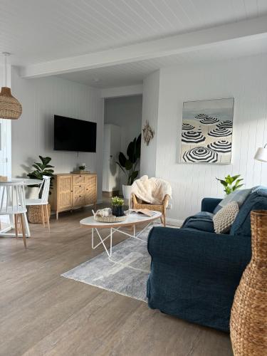 2 bedrooms, 3 beds