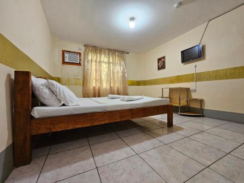 1 queen bed