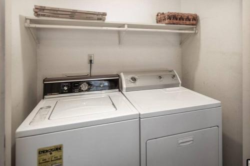Coronado, Cabin at Ruidoso, with Forest View Coronado, Cabin at Ruidoso, with Forest View