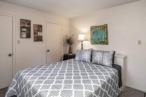 Coronado, Cabin at Ruidoso, with Forest View Coronado, Cabin at Ruidoso, with Forest View