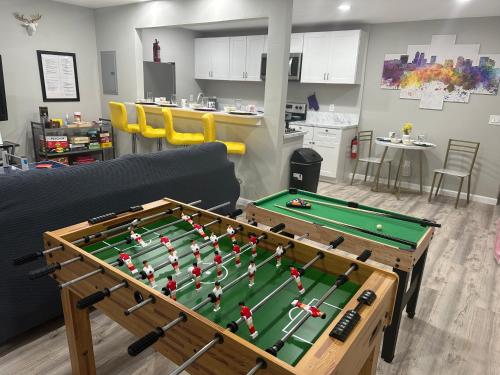Central Retreat and Games Galore 7 mins from AT&T in Arlington, USA
