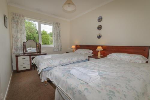 Blarghour Farm Cottages Overlooking Loch Awe - image 8