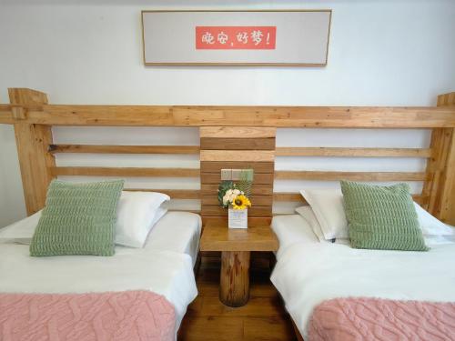 Only waiting for you-Tianmen mountαin-English reception-Scenic guide Only waiting for you-Tianmen mountαin-English reception-Scenic guide