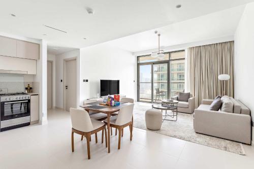 Silkhaus Vacation Homes 1BDR Sea View Retreat with Private Beach, Dubai
