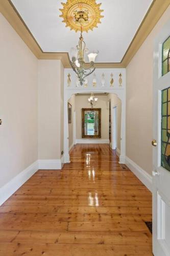 Beautiful Federation Residence for 16 Guests great for wedding functions in Labertouche