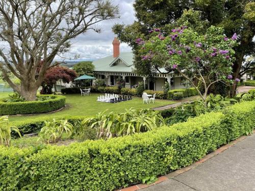 Beautiful Federation Residence for 16 Guests great for wedding functions in Labertouche