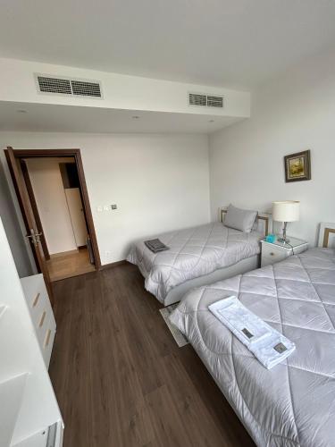 CFC Modern 2BR, Walk to CFC Mall