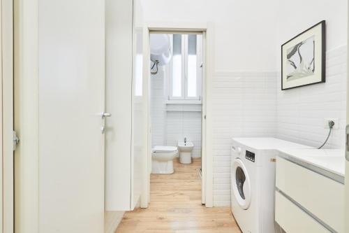 Spacious flat close to Fondazione Prada & Metro - image 7