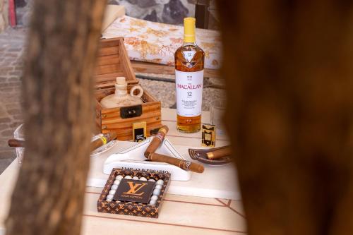 Hotel De La Ville Relais - image 2