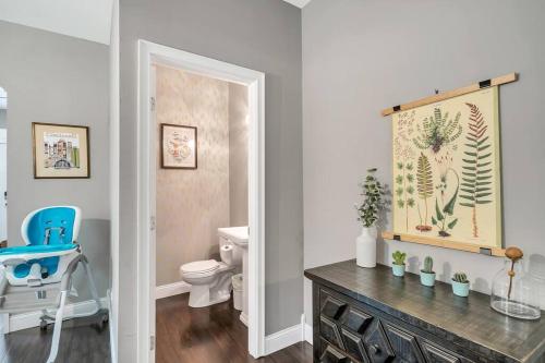 Eden Park House, 4 sleeping rooms, free parking! in Dayton, USA