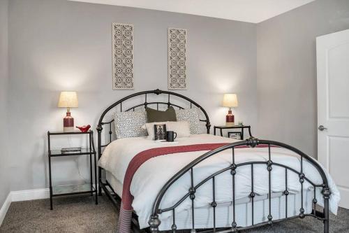 Eden Park House, 4 sleeping rooms, free parking! in Dayton, USA