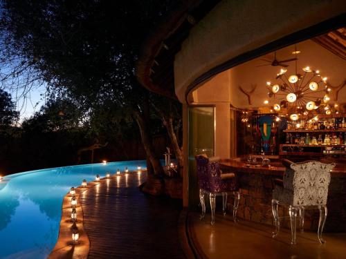 Molori Safari - Madikwe Game Reserve