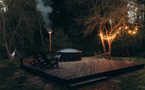 Pezsgőfürdő, Moondust Aframe in Birini