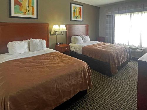 Quality Inn & Suites Cincinnati Sharonville - image 3