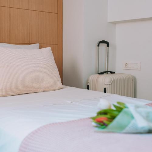 Single Room image 1