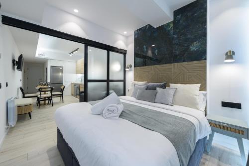 Deluxe SOL, by MONARO, Madrid