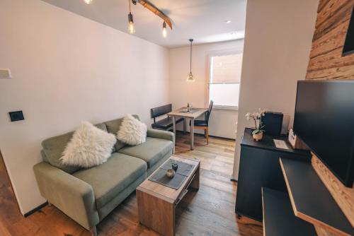 Alpine Lodge - image 11