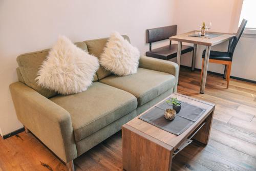 Alpine Lodge - image 2