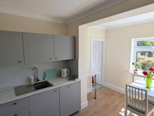 Rest Bay Beach Stay in Rest Bay