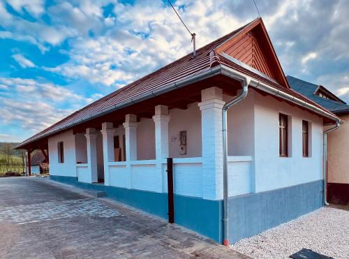 Palocfoldi Menedek in Salgótarján