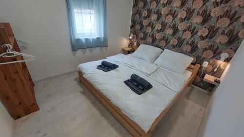 Tiszaháló Apartman Ház (Tiszahalo Apartman Haz) in Kiskore