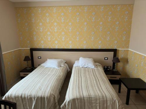 Hotel De La Ville Relais - image 14