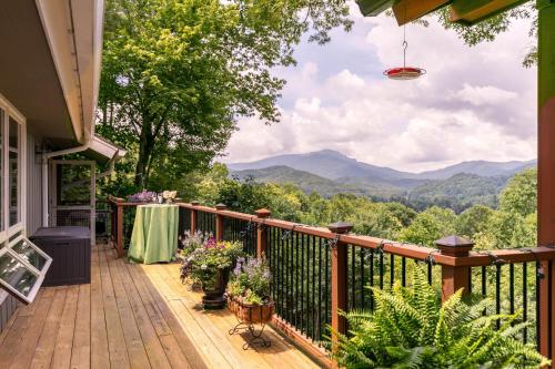 Hinesight at Hound Ears in Valle Crucis, USA