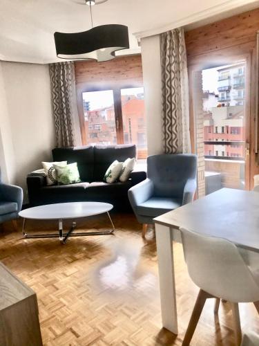 TUDELA CENTRO-Teatro Gaztambide-3 habitac. in טודלה