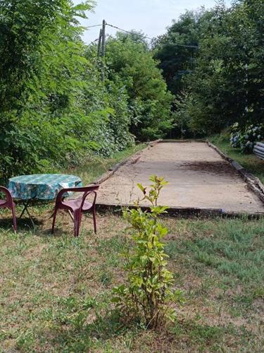 Appartement 2 à 4 personnes (Appartement 2 a 4 personnes) in Antraigues-sur-Volane