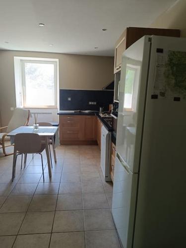 Appartement 2 à 4 personnes (Appartement 2 a 4 personnes) in Antraigues-sur-Volane