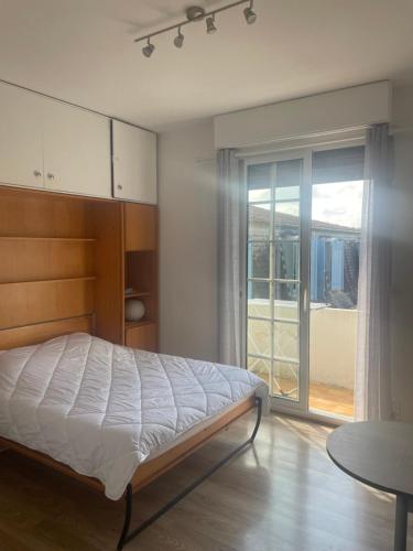 Studio lumineux au calme en centre ville, face aux thermes in Salies-De-Bearn városközpont